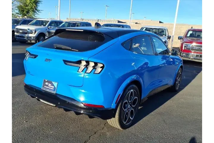 $31963 : Ford Mustang Mach-E 2022 AWD image 4