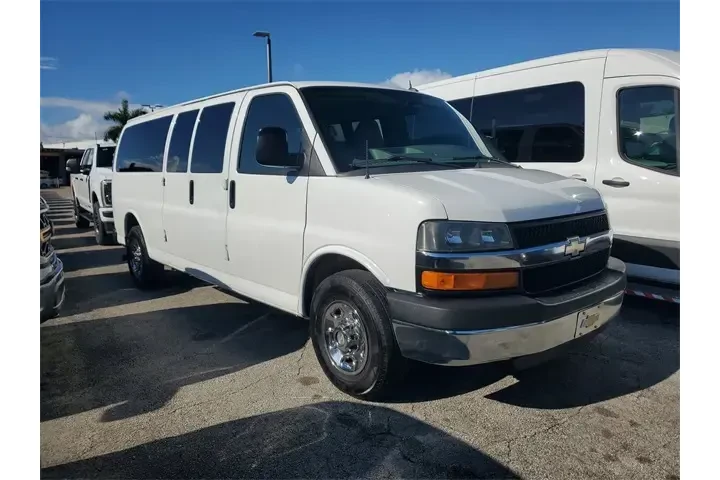 $14990 : Chevrolet Express 2015 LT 35 image 2