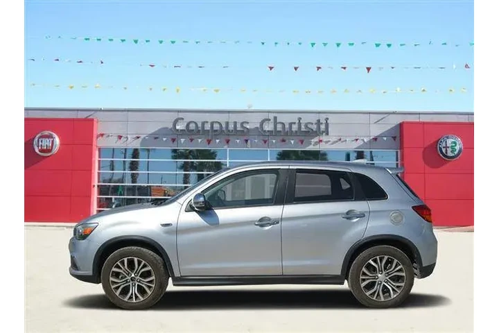 2017 Outlander Sport image 5