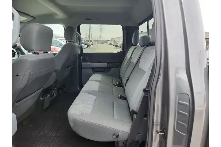 $31885 : Ford F-150 2021 4x4 XLT 4dr image 6