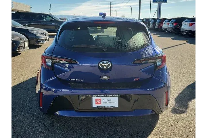 $24995 : Toyota Corolla Hatchback 202 image 4