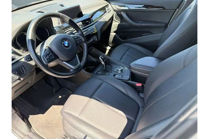 $23898 : BMW X1 2022 AWD xDrive28i 4d image 4