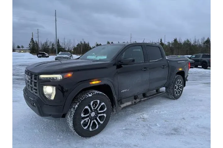 $37500 : GMC Canyon 2023 4x4 AT4 4dr image 2