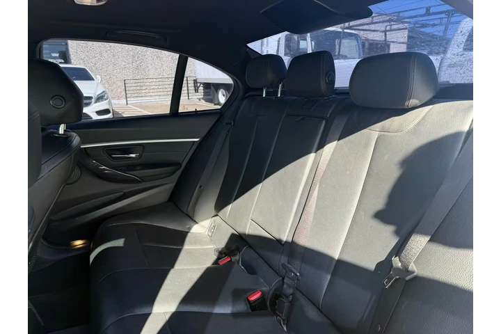 $17990 : 2018 BMW 340i image 10