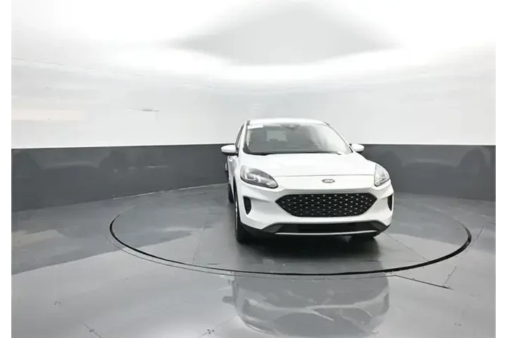 $14459 : Ford Escape 2020 SE 4dr SUV image 2