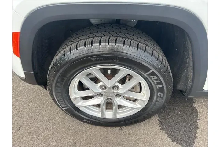 $27700 : Jeep Grand Cherokee L 2023 4 image 10