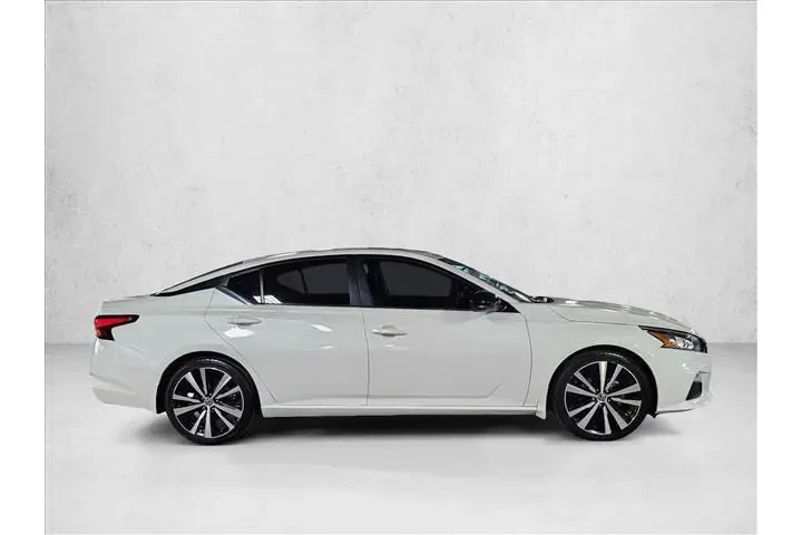 $14993 : Nissan Altima 2020 2.5 SR 4d image 9