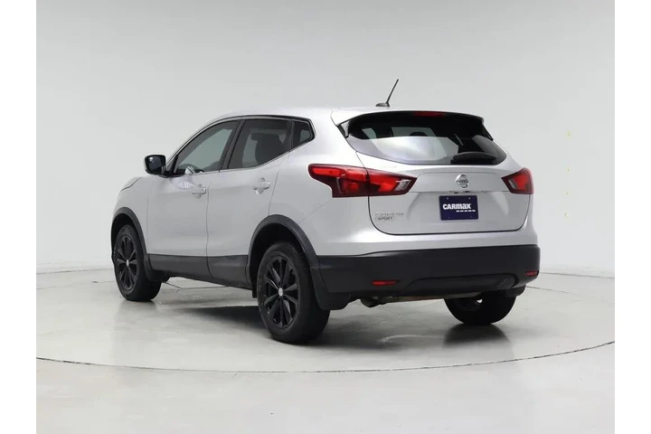 $14998 : Nissan Rogue Sport 2017 S 4d image 2