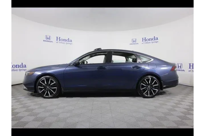 $33875 : Honda Accord Hybrid 2023 Tou image 4