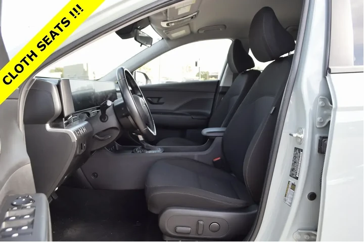 $18783 : Hyundai KONA 2024 SEL 4dr Cr image 3