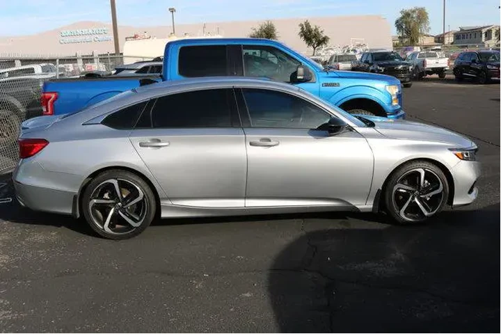 $23673 : Honda Accord 2022 Sport 4dr image 5