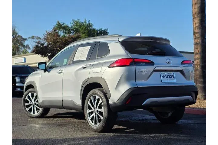 $24900 : Toyota Corolla Cross 2023 XL image 7