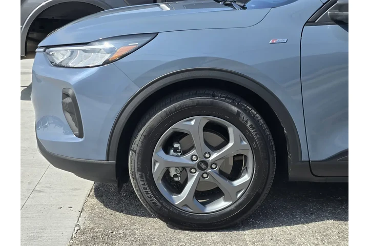 $25991 : Ford Escape 2025 ST-Line 4dr image 8