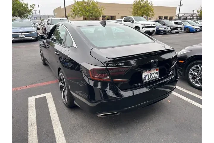 $19990 : Honda Accord 2021 Sport 4dr image 2