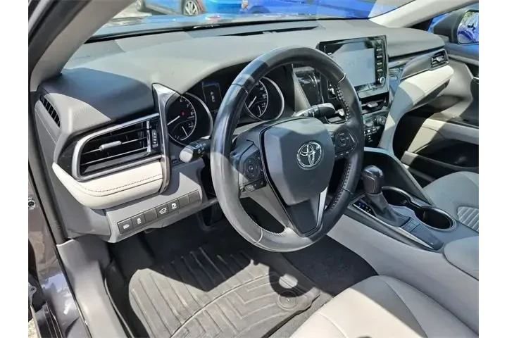 $23990 : Toyota Camry 2022 SE 4dr Sed image 4