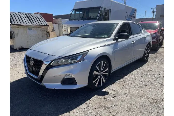 $22999 : Nissan Altima 2022 2.5 SR 4d image 2