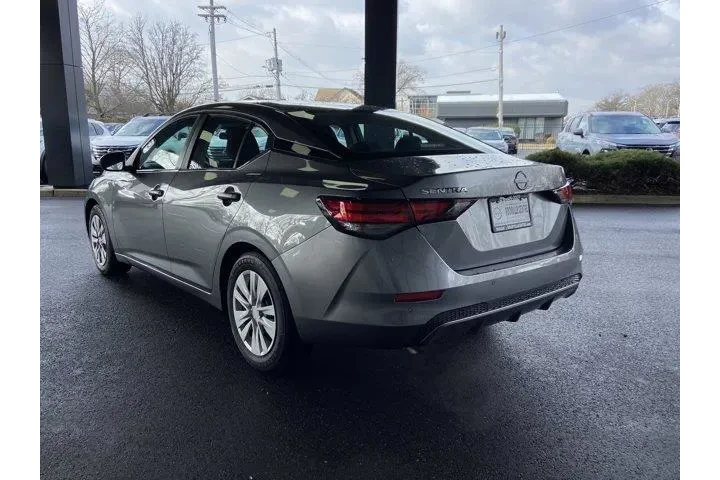 $16056 : Nissan Sentra 2025 S 4dr Sed image 7