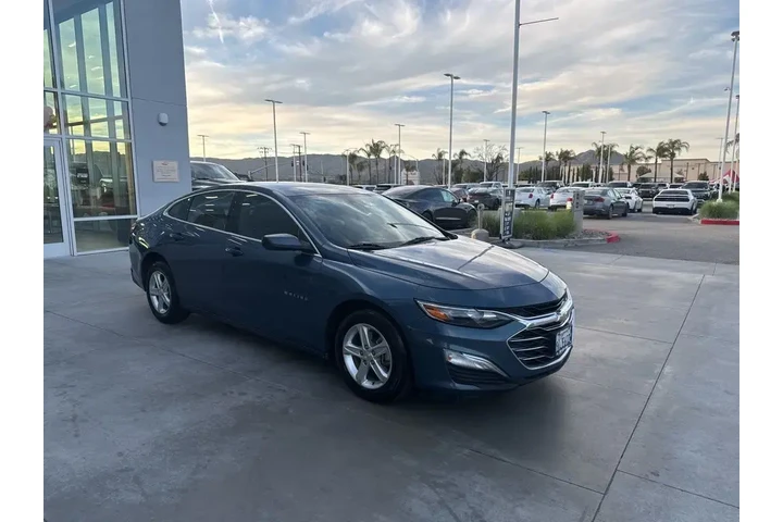 $16998 : Chevrolet Malibu 2024 LS Fle image 2