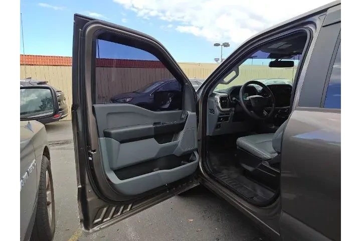 $39910 : Ford F-150 Lightning 2023 AW image 7