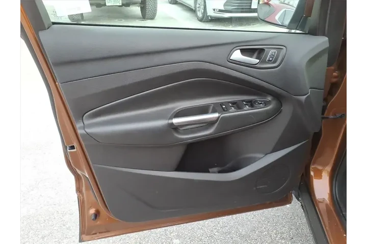 $10995 : Ford Escape 2017 AWD SE 4dr image 10