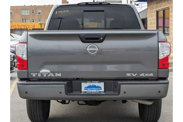 $32998 : Nissan Titan 2023 4x4 S 4dr image 5