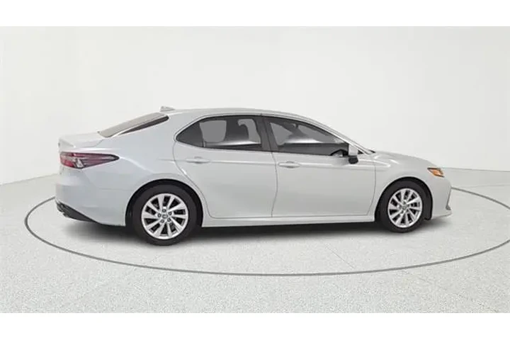 $14995 : Toyota Camry 2022 LE 4dr Sed image 8