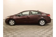 $10495 : Kia Forte 2017 LX 4dr Sedan thumbnail
