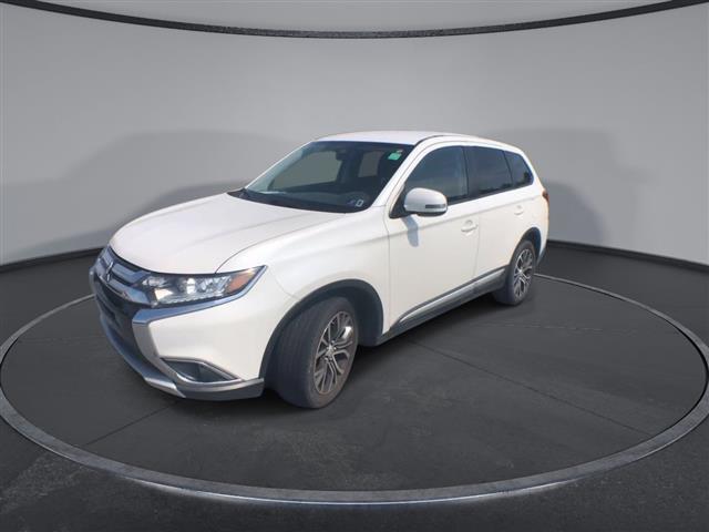 $11500 : PRE-OWNED 2016 MITSUBISHI OUT image 4