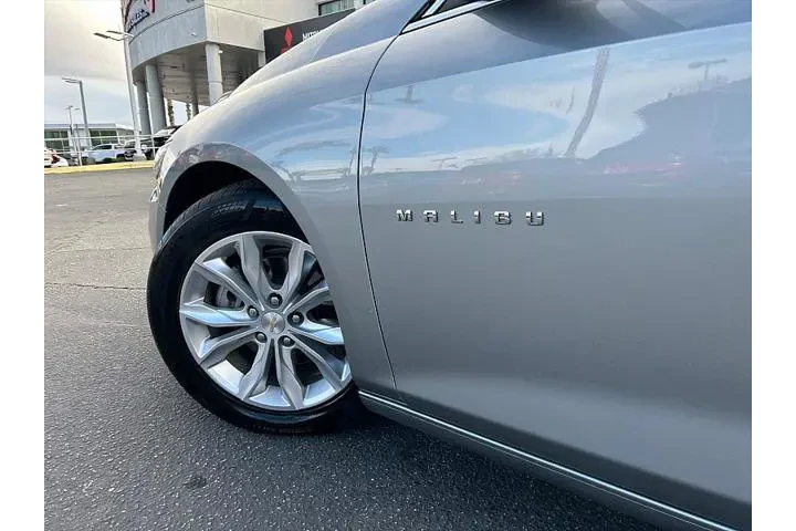$21995 : Chevrolet Malibu 2024 LT 4dr image 9