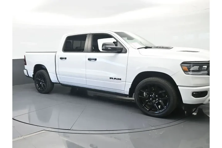 $39998 : Ram 1500 2023 4x2 Laramie 4d image 8