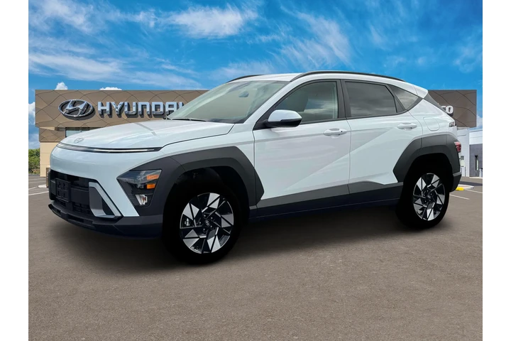 $23499 : Hyundai KONA 2025 AWD SEL 4d image 2