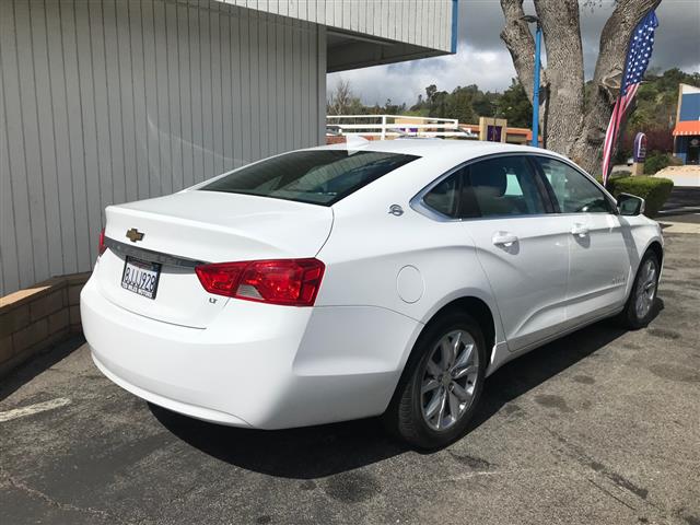 $18995 : 2017 Impala 4dr Sdn LT w/1LT image 4