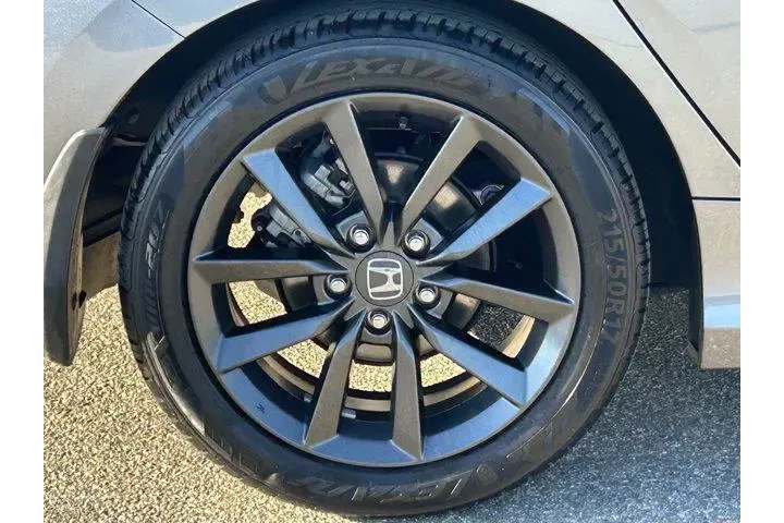 $21633 : Honda Civic 2020 EX 4dr Hatc image 7