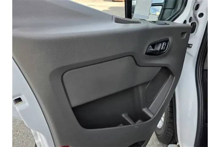 $32595 : Ford Transit 2024 250 3dr SW image 8