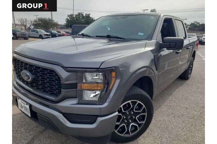 $34981 : Ford F-150 2023 4x2 XL 4dr S image 1