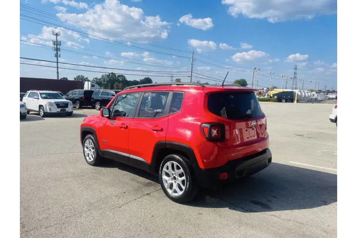 $7850 : 2016 Renegade Latitude image 5