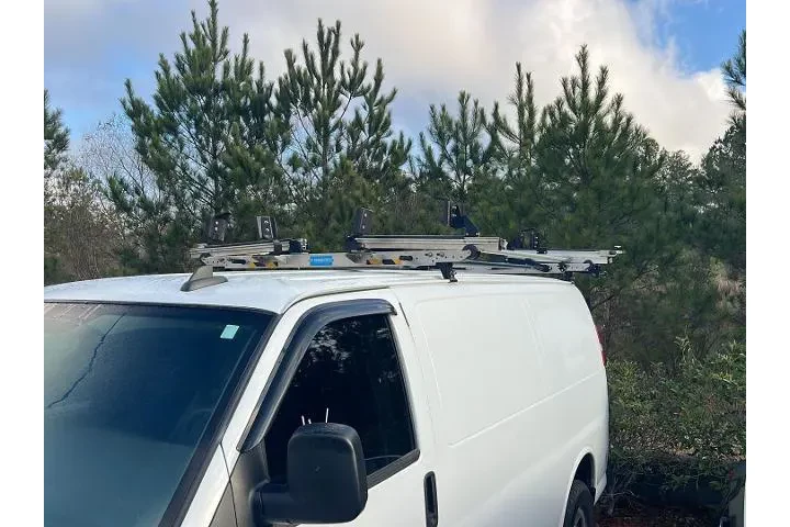 $24950 : Chevrolet Express 2022 2500 image 10