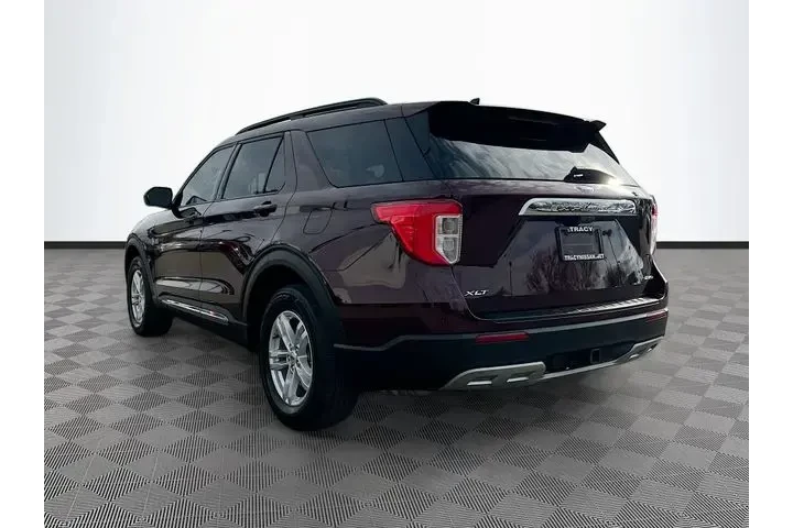 $27900 : Ford Explorer 2022 AWD XLT 4 image 4