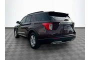 $27900 : Ford Explorer 2022 AWD XLT 4 thumbnail