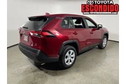 $30495 : Toyota RAV4 2024 AWD LE 4dr thumbnail