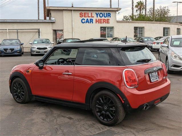 $15997 : 2017 MINI Cooper Hardtop 2 Do image 5