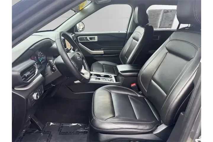 $26588 : Ford Explorer 2022 AWD XLT 4 image 9