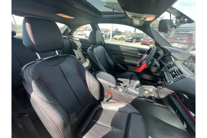 2014 BMW 2 Series 228i image 3