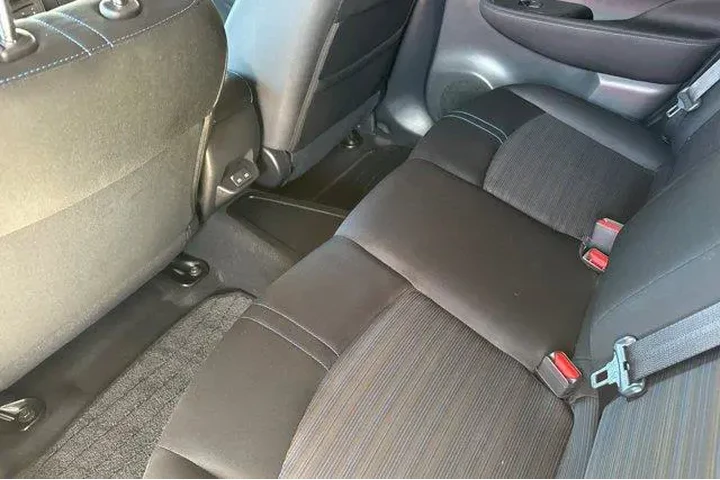 $12900 : Nissan LEAF 2022 SV PLUS 4dr image 7