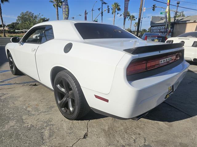 $10995 : 2013 Challenger SXT image 5