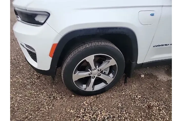 $27998 : Jeep Grand Cherokee 2023 4x4 image 10