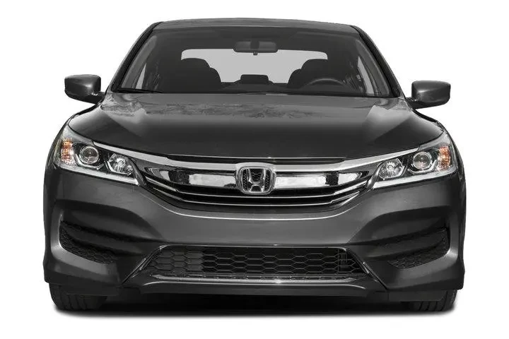 $15490 : Honda Accord 2017 LX 4dr Sed image 4