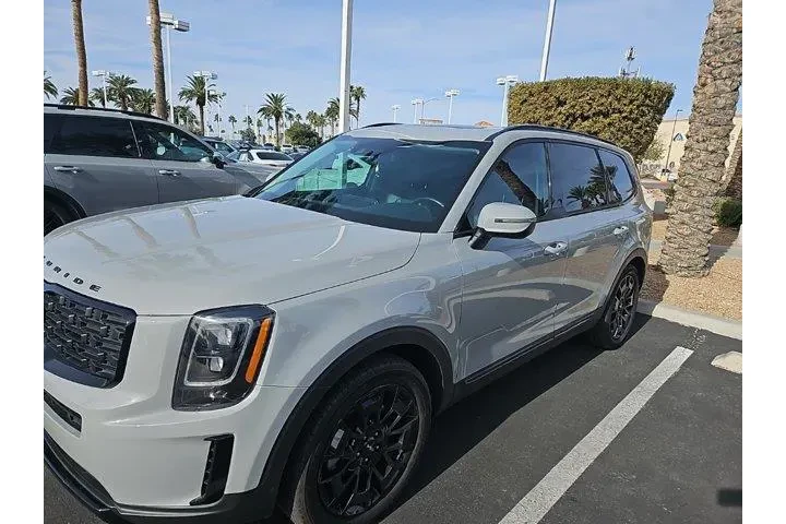 $31323 : Kia Telluride 2022 AWD EX 4d image 1