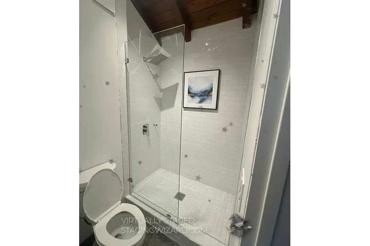 $2972 : Newly renovated, Three-bedroom image 7