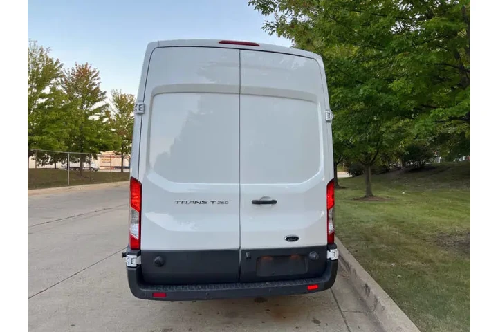 $1 : 2016 Transit 250 image 6